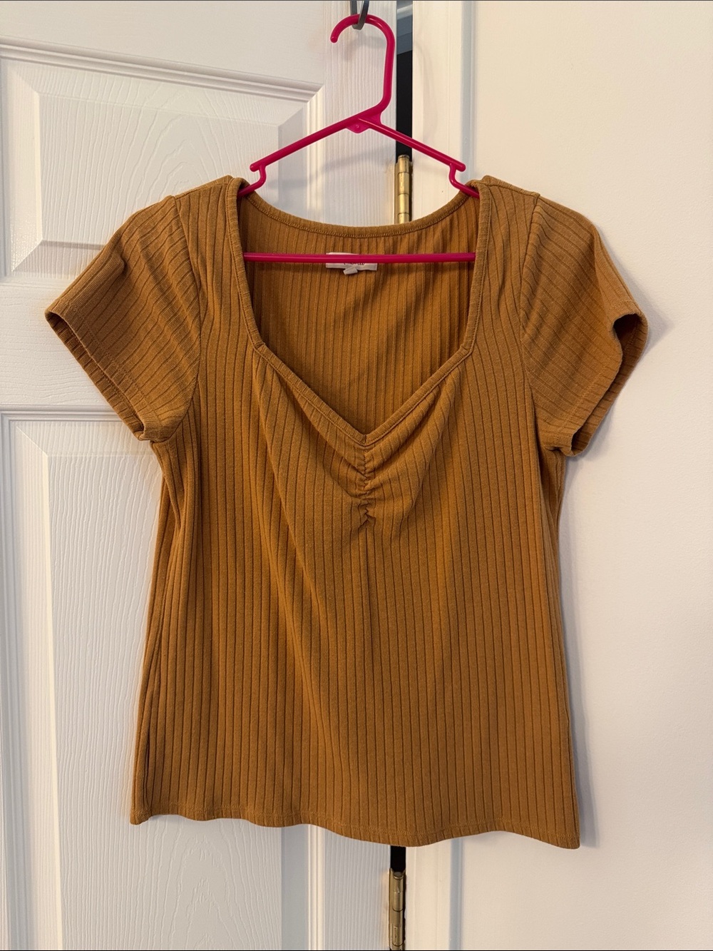 Madewell Ribbed V-Neck Short Sleeve Top in Mustard